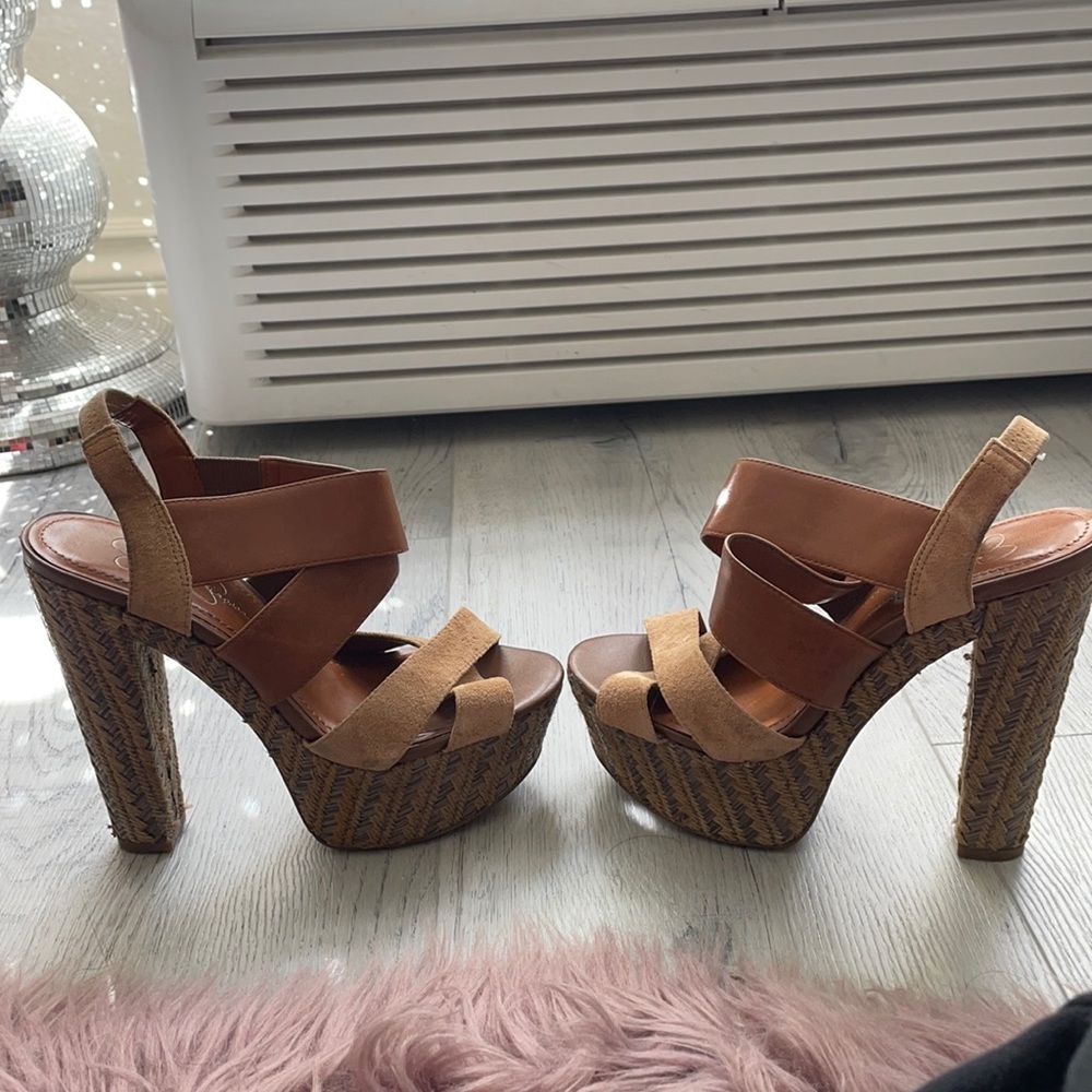 Gorgeous heels. Combination of suede and leather